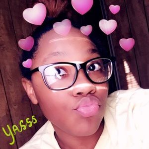 Meet your Posher, Dakesha